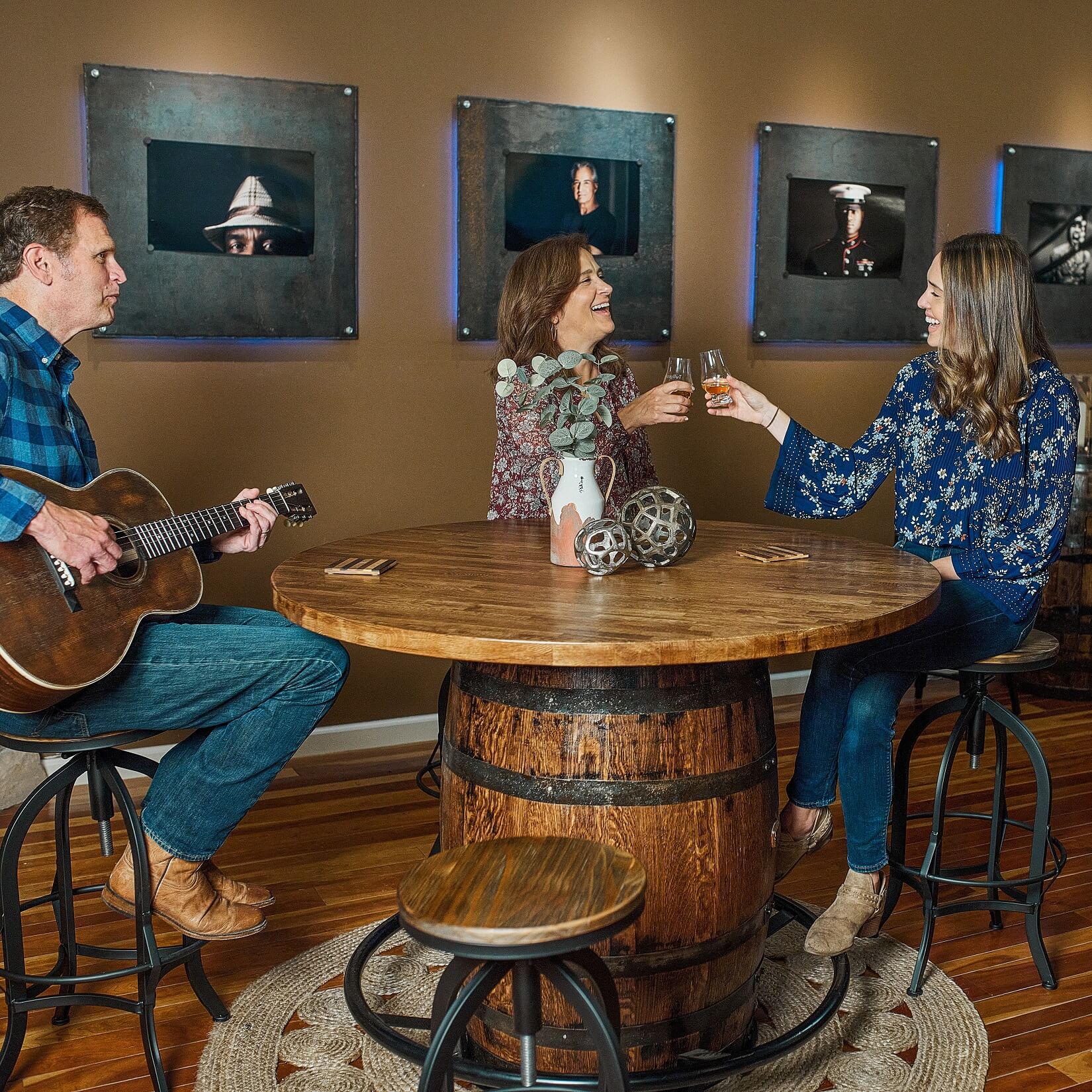 Deluxe Whiskey Barrel Pub Table w 36